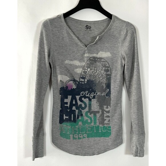 SO Henley Shirt Womens Large Y2k 90s Graphic Print Waflle Knit Long Sleeve Large - Picture 1 of 8